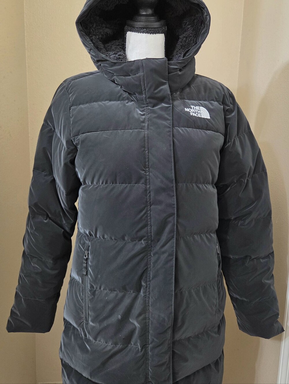The North Face Girls XL 14/16 Black Hooded Puffer Coat